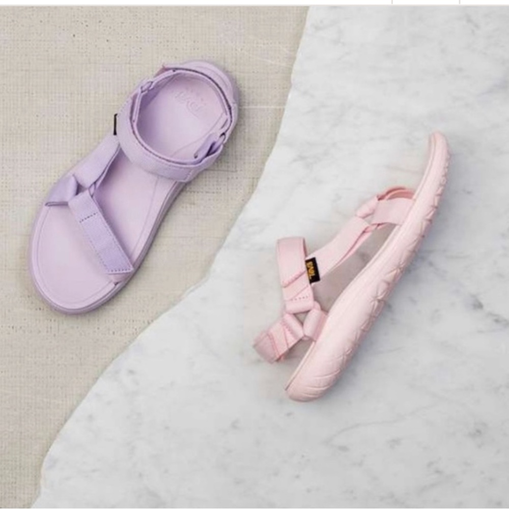 ISO teva Terra float universal lite sandals